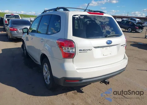 2015 Subaru Forester 2.5I Premium z USA, uszkodzony, nr VIN JF2SJAFC3FH532853